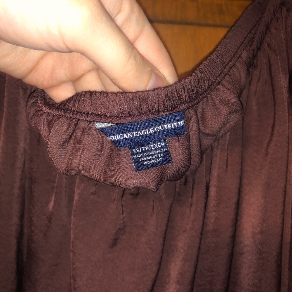 American Eagle Brown Off the Shoulder T-shirt XS - Picture 7 of 7